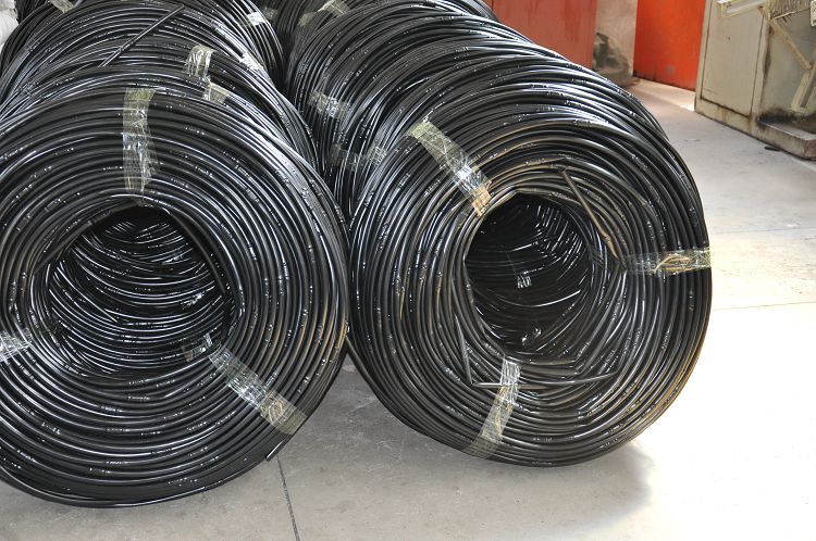 內鑲圓（yuán）柱式滴灌管